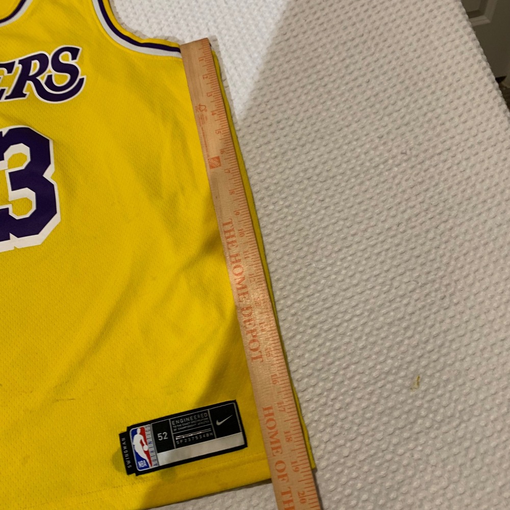 Nike NBA Los Angeles Lakers LeBron James 23 Swingman Jersey Yellow XL 52 - Picture 6 of 7